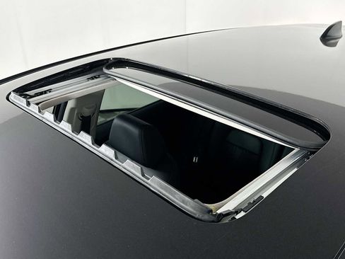 Used 2024 Honda HR-V EX-L image 19