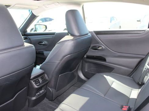 Certified 2023 Lexus ES 350 w/ Premium Package FWD image 9