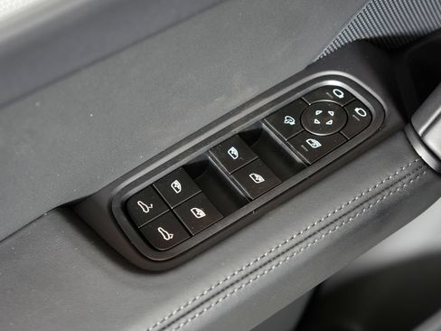 New 2026 Porsche Cayenne S AWD/4WD image 16