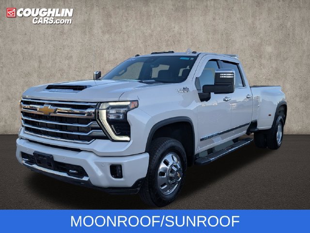 Used 2024 Chevrolet Silverado 3500 High Country w/ High Country Premium Package AWD/4WD image 4
