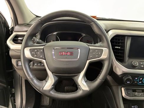 Used 2023 GMC Acadia SLT w/ Technology Package AWD/4WD image 22