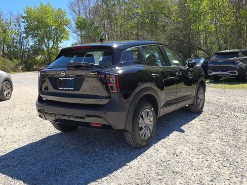 New 2026 Nissan Kicks S FWD image 8