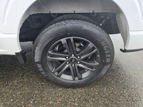 Used 2022 Ford F150 XLT w/ Equipment Group 302A High image 9