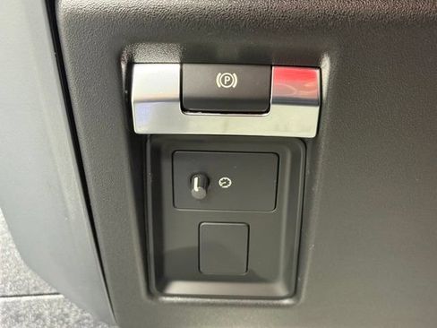 Used 2023 Land Rover Defender 130 X AWD/4WD image 46
