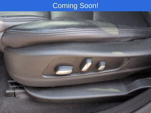 Used 2018 Cadillac XT5 Luxury w/ Driver Awareness Package FWD image 17