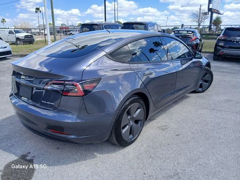Used 2022 Tesla Model 3 Long Range AWD/4WD image 5