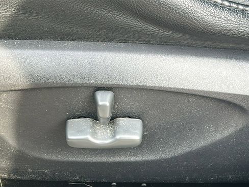 Used 2008 Subaru Outback 2.5i Limited L.L. Bean image 26