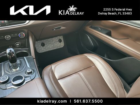 Used 2019 Alfa Romeo Stelvio w/ Nero Edizione image 14