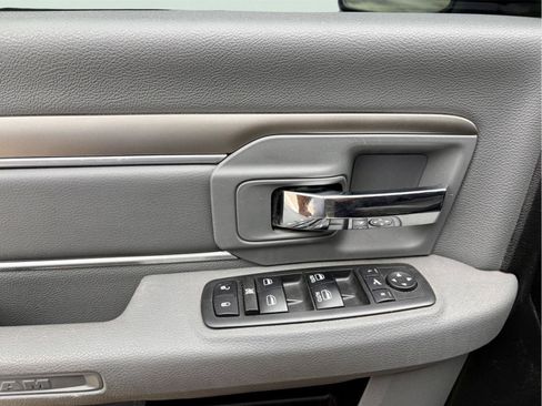Used 2017 RAM 1500 Big Horn AWD/4WD image 16