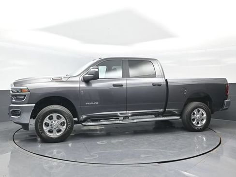 Used 2025 RAM 2500 Big Horn AWD/4WD image 4