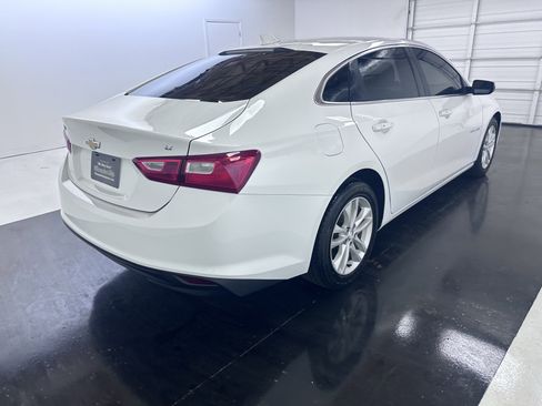Used 2016 Chevrolet Malibu LT image 15