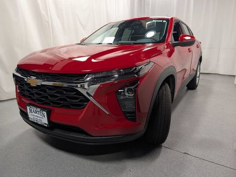 New 2026 Chevrolet Trax LS w/ LS Convenience Package FWD image 6