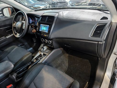Used 2018 Mitsubishi Outlander Sport ES AWD/4WD image 28