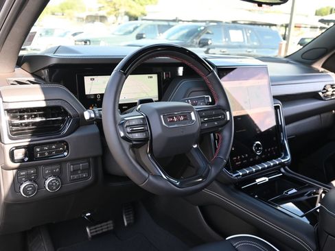 Used 2026 GMC Yukon XL AT4 Ultimate AWD/4WD image 17