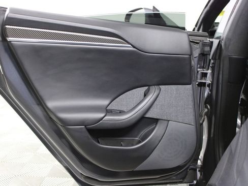 Used 2021 Tesla Model S Plaid image 26