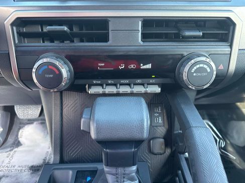 Used 2025 Toyota 4Runner SR5 image 25