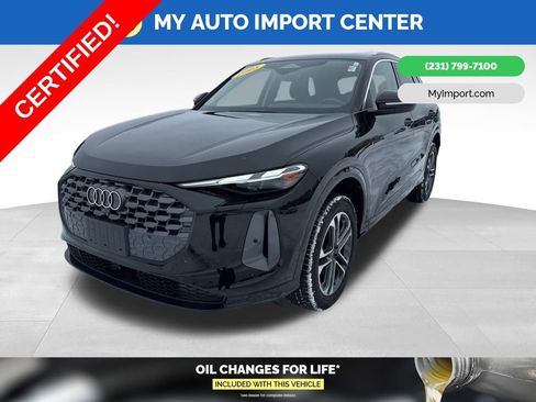 Used 2025 Audi Q5 Premium w/ Convenience Package image 3