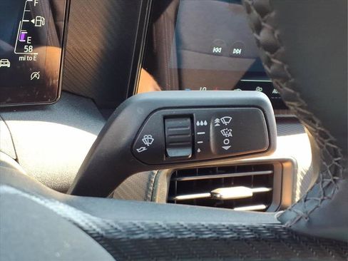 Used 2025 Ford Mustang Coupe image 31