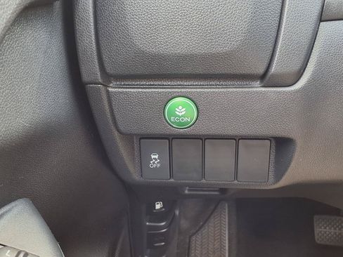 Used 2016 Honda Fit LX image 9