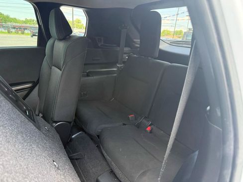 Used 2022 Mitsubishi Outlander ES FWD image 12