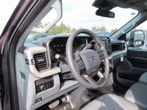 New 2026 Ford F450 XL w/ 360-Degree Camera Package image 10