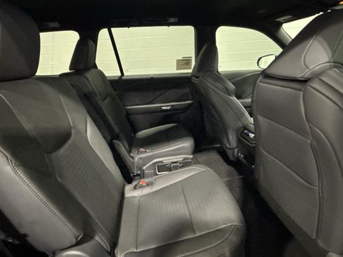 Used 2026 Lexus TX 500h AWD image 37