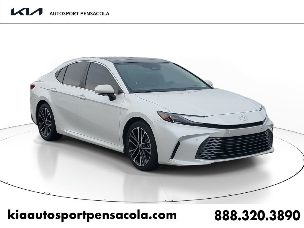 Used 2025 Toyota Camry XLE w/ Premium Plus Package FWD image 1