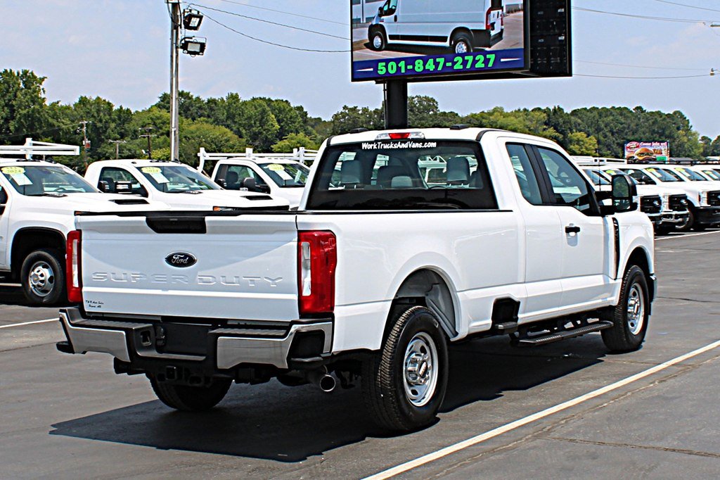 Used 2024 Ford F250 XL w/ XL Chrome Package RWD image 4