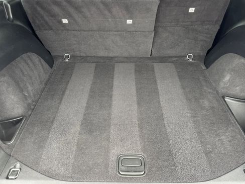 Used 2019 Jeep Grand Cherokee Altitude image 15