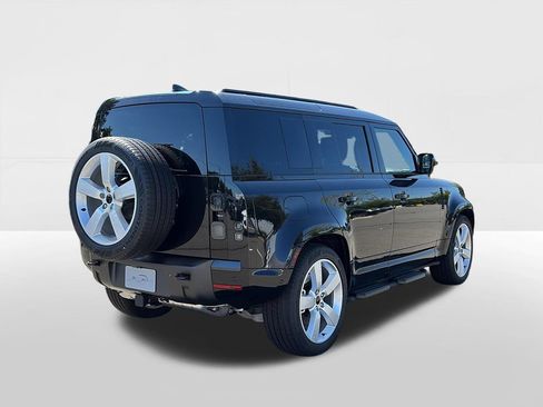 New 2026 Land Rover Defender 110 X-Dynamic SE AWD/4WD image 5