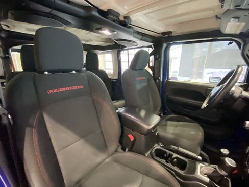 Used 2018 Jeep Wrangler Unlimited Rubicon image 25