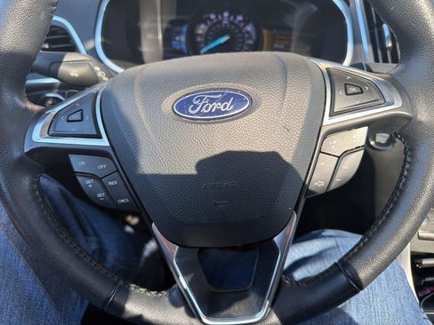 Used 2018 Ford Edge Titanium w/ Equipment Group 301A image 10