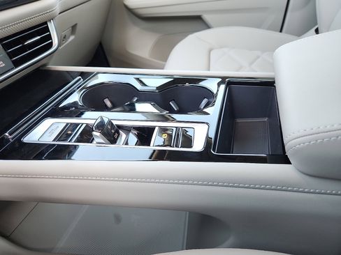 New 2026 Volkswagen Atlas SE image 20