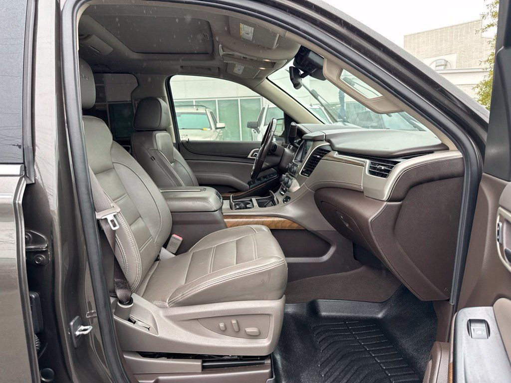 Used 2019 GMC Yukon XL Denali w/ Denali Ultimate Package RWD image 15