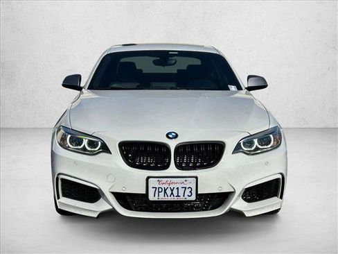 Used 2016 BMW M235i Coupe image 2