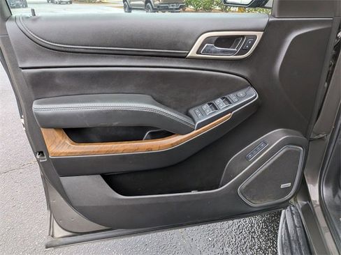 Used 2020 GMC Yukon XL Denali image 11