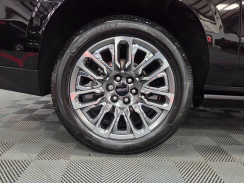Used 2023 GMC Yukon XL Denali Ultimate AWD/4WD image 84