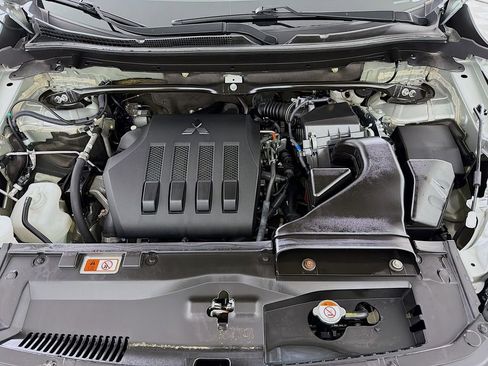 Used 2024 Mitsubishi Eclipse Cross SE image 31