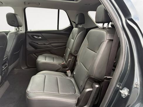 Used 2019 Chevrolet Traverse LT w/ LT Premium Package FWD image 13