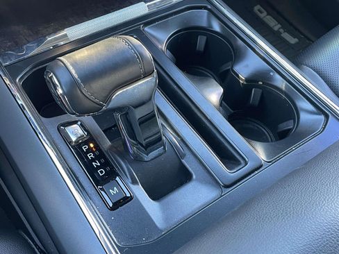 Used 2023 Ford F150 Lariat w/ Trailer Tow Package image 7