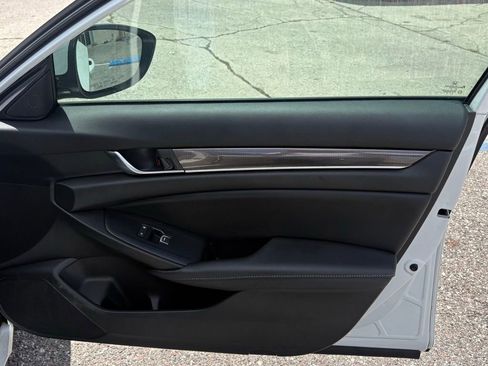 Used 2020 Honda Accord Sport image 16