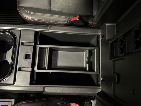 Used 2023 Nissan Titan PRO-4X w/ Pro-4x Convenience Package image 23