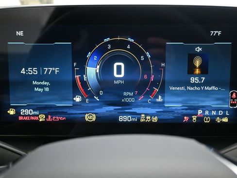 Used 2026 Chevrolet Equinox LT w/ Safety and Technology Package FWD image 12