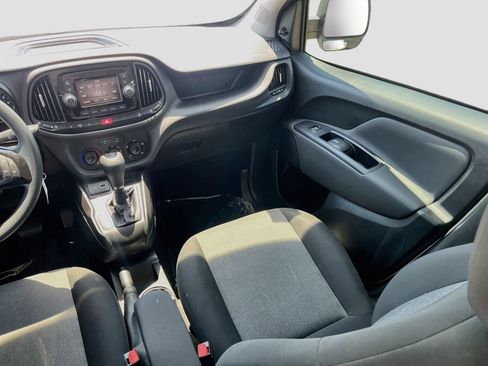 Used 2022 RAM ProMaster City Tradesman FWD image 21