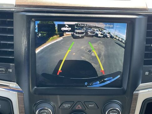 Used 2018 RAM 2500 Laramie w/ Cold Weather Group AWD/4WD image 15