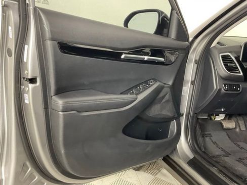 Used 2025 Kia Seltos S image 11