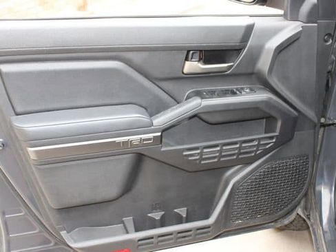 Used 2024 Toyota Tacoma TRD Off-Road image 17