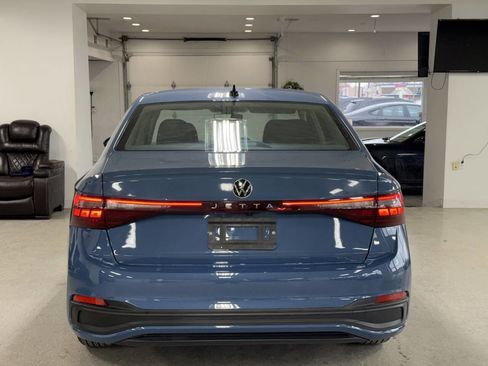 Used 2025 Volkswagen Jetta S image 4