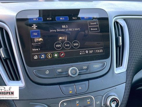 Used 2024 Chevrolet Malibu LT image 6