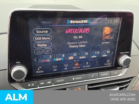 Used 2025 Nissan Altima 2.5 SV FWD image 18